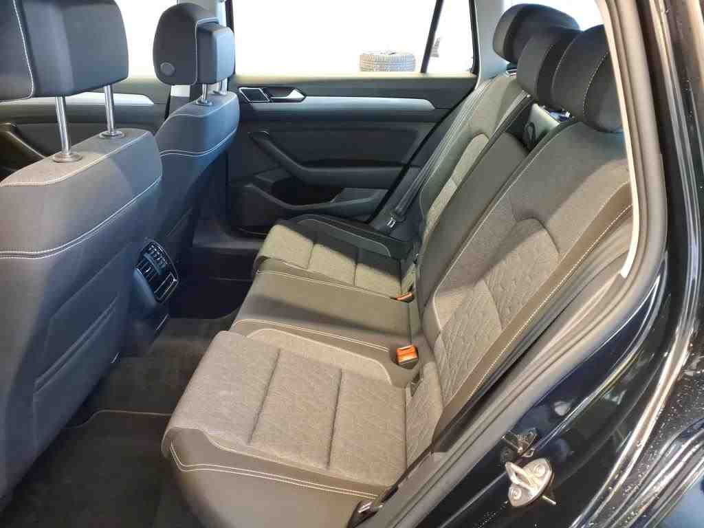 Volkswagen Passat Variant 2.0 TDI Business Navi LED AHK RFK 7