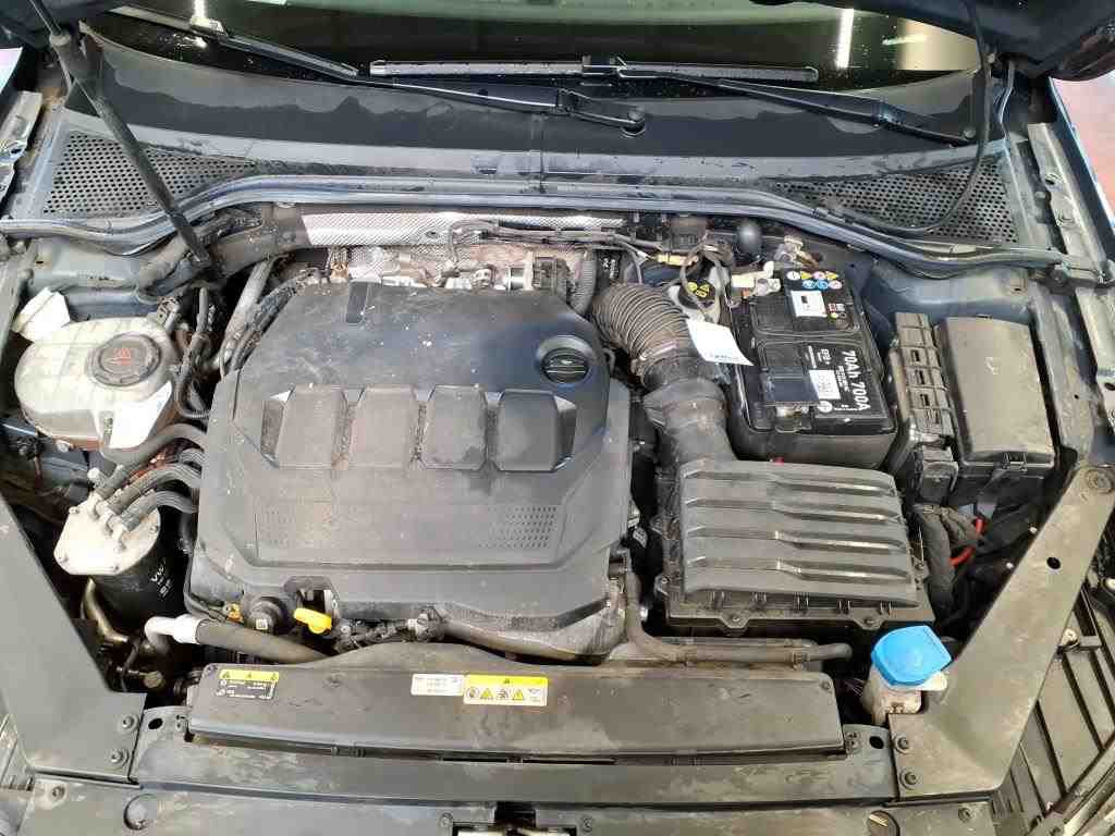 Volkswagen Passat Variant 2.0 TDI Business Navi LED AHK RFK 11