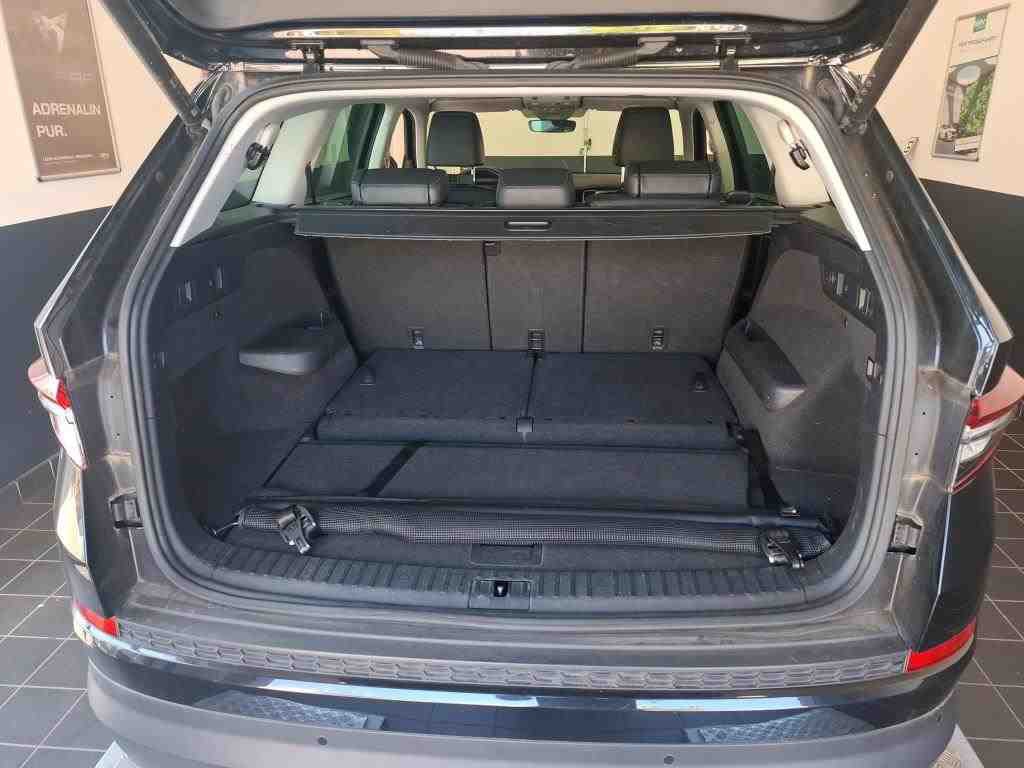 Skoda Kodiaq 2.0 TDI Ambition 7-SITZE NAVI LED RADIO AID 8