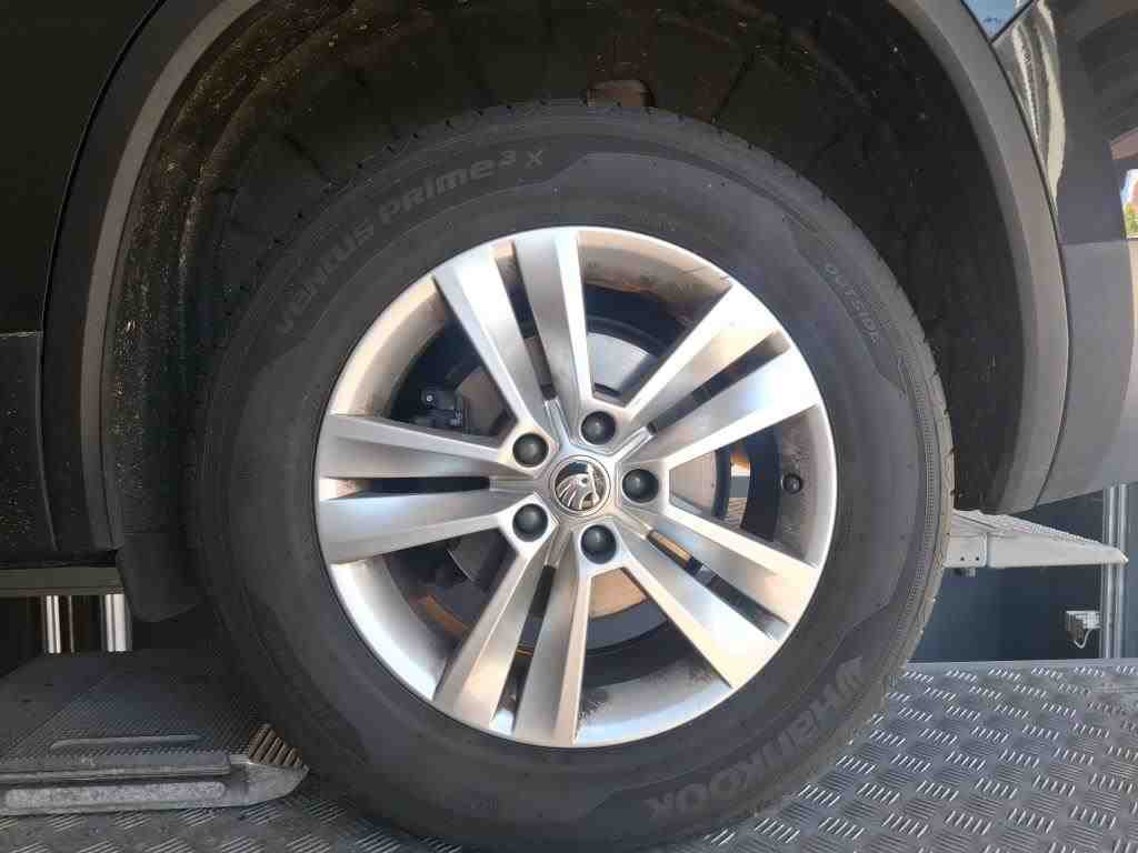 Skoda Kodiaq 2.0 TDI Ambition 7-SITZE NAVI LED RADIO AID 12