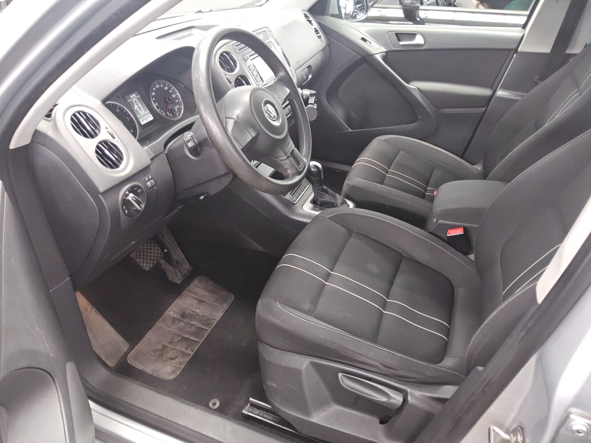 Volkswagen Tiguan 2.0 TDI 4M Trend&Fun Navi AHK Tempomat 8