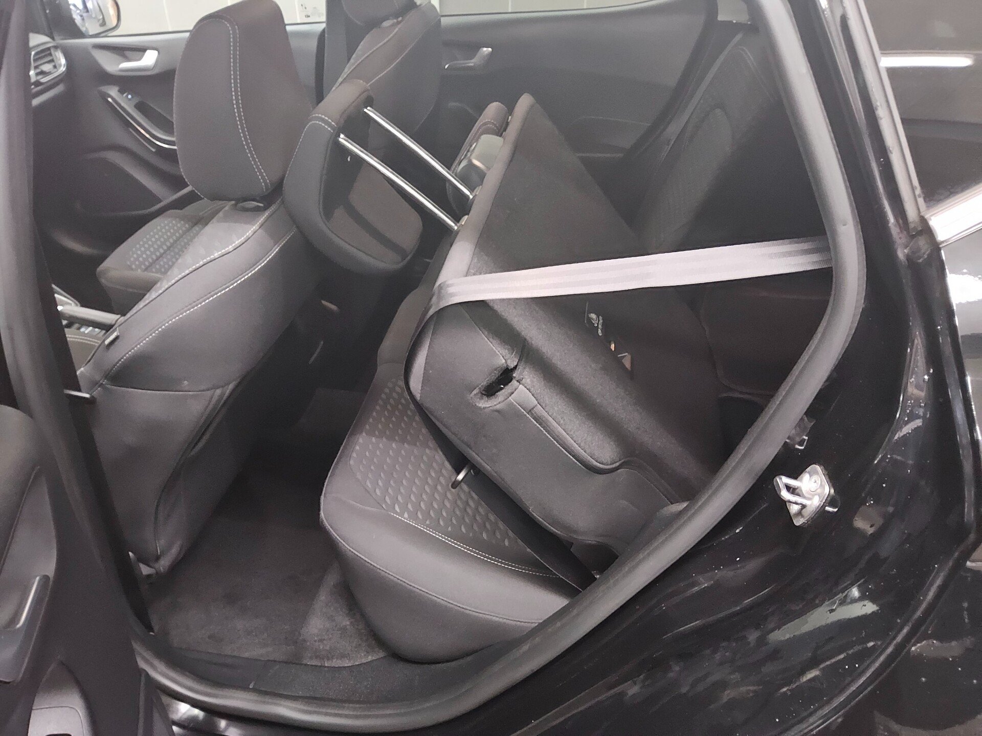 Ford Fiesta 1.0 EB Titanium X Navi LED RfK ACC Shz 13