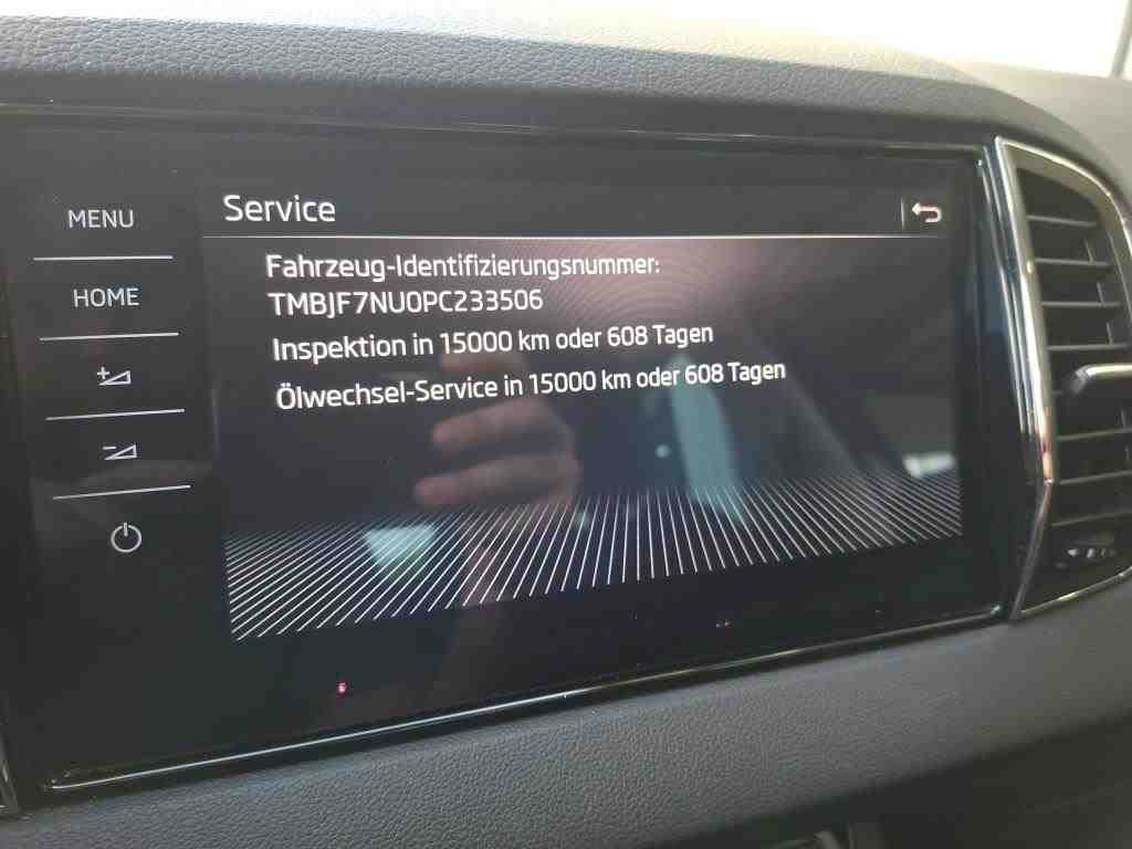Skoda Kamiq 2.0 TDI NAVI RFK LED ACC AHK 10