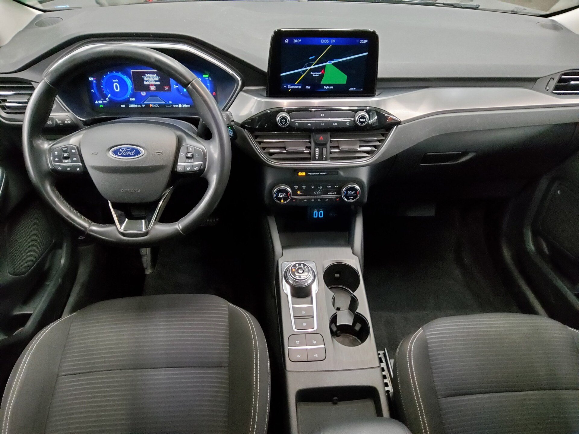 Ford Kuga 2.5 Duratec Titanium 5