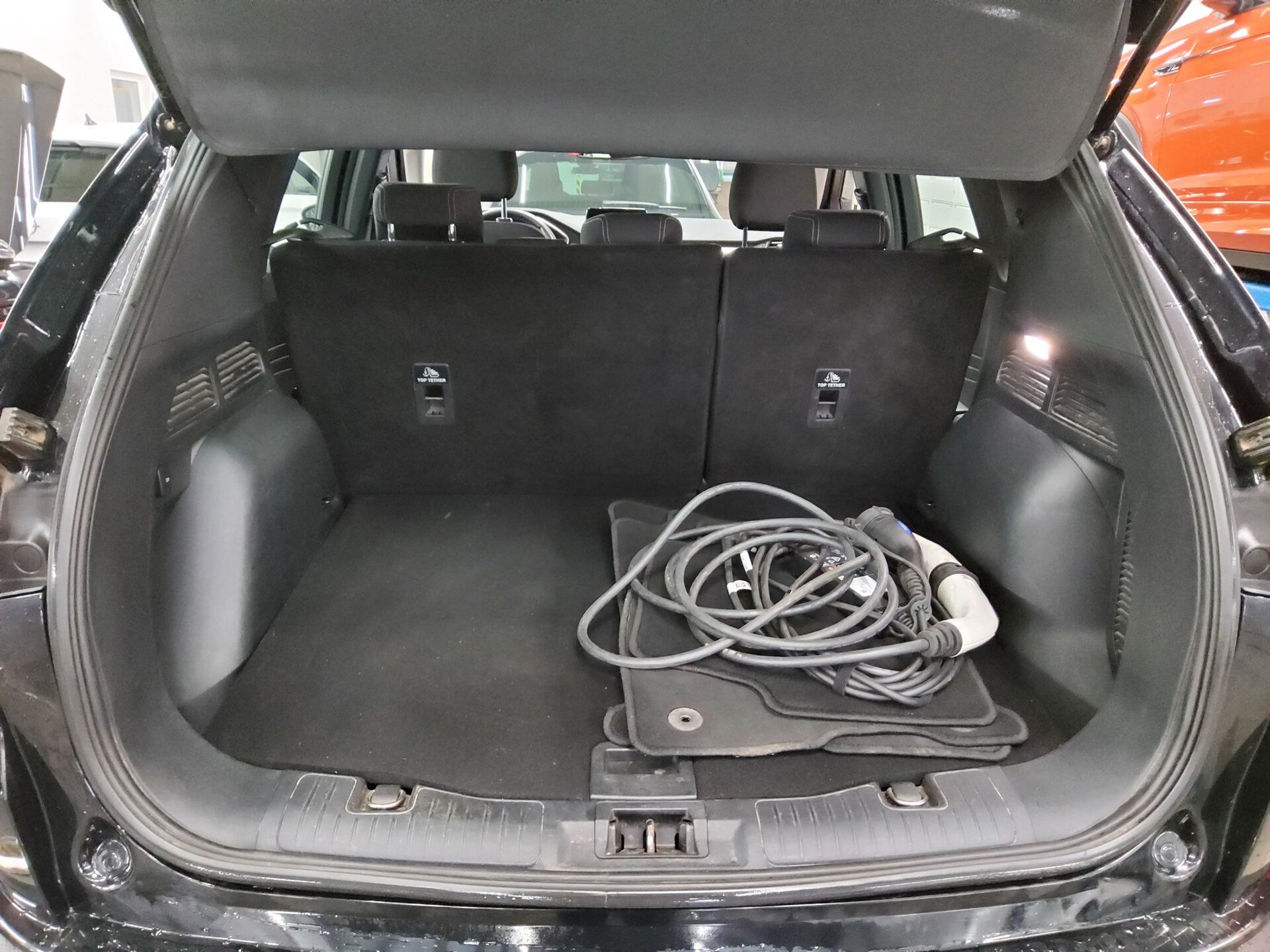 Ford Kuga 2.5 Duratec Titanium 12