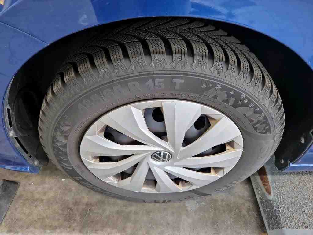 Volkswagen Polo 1.0 TSI LED AID SHZ PDC SPURHALTE 12