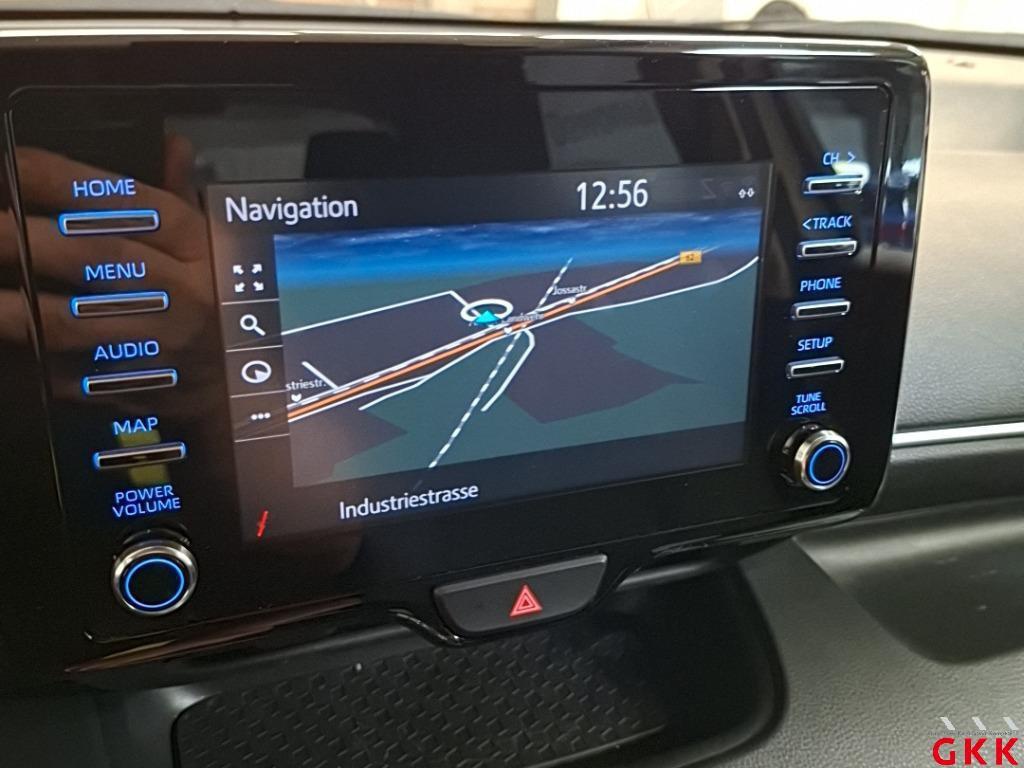 Toyota Yaris 1.5 NAVI KLIMAAUT TEMPO SHZ VC 9