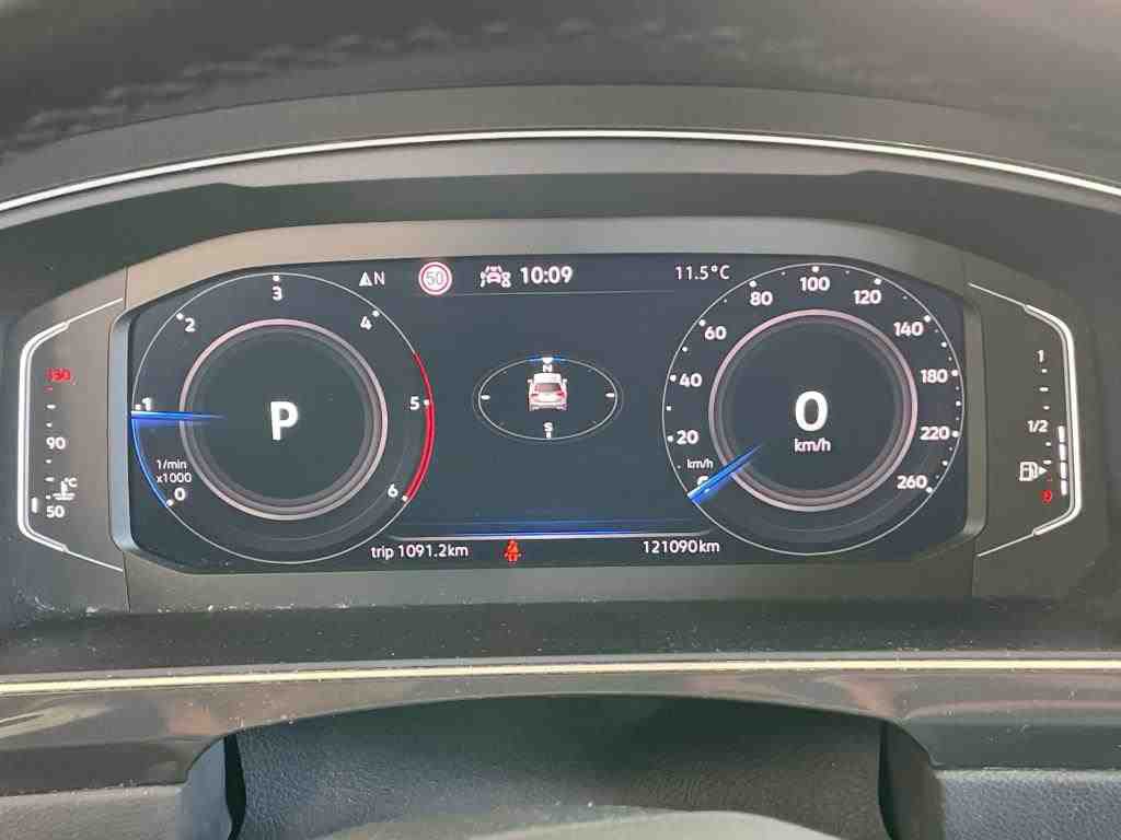 Volkswagen Tiguan 2.0 TDI Life NAVI AID SHZ RFK LED 8