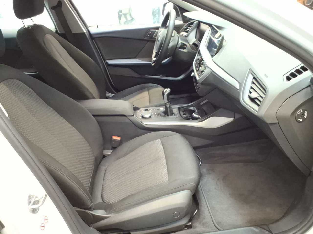 BMW 116i PDC 6