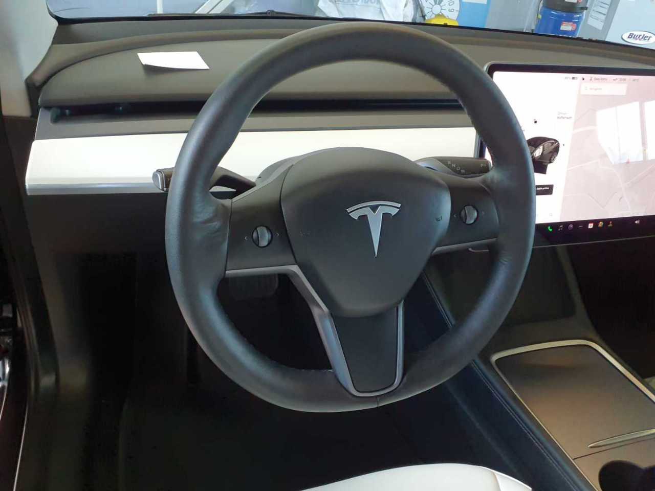 Tesla Model 3 SHZ RFK ACC LENKRADHZG AUTOP. 7