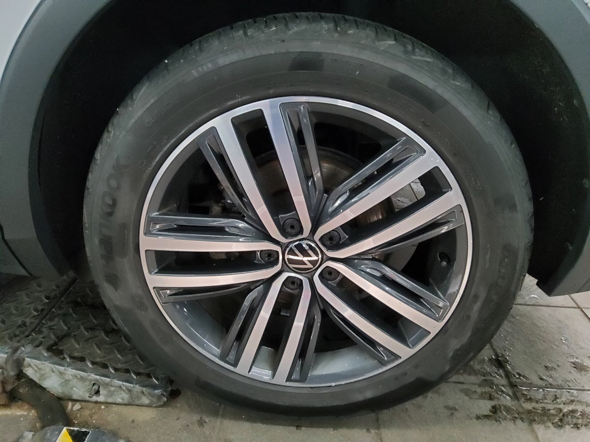 Volkswagen Tiguan 2.0 TDI Elegance Navi LED AID AHK ACC Shz 10