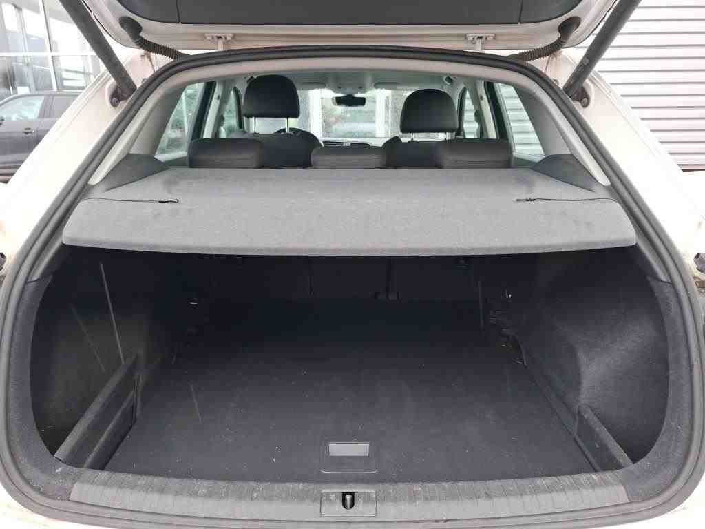 Audi Q3 35 TDI SHZ LED Kamera BT 11