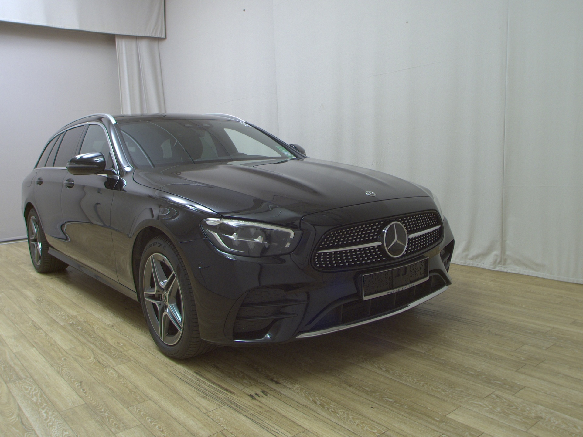 Mercedes-Benz E 300 T de AMG-Line T-Leder Navi LED Widescreen 3
