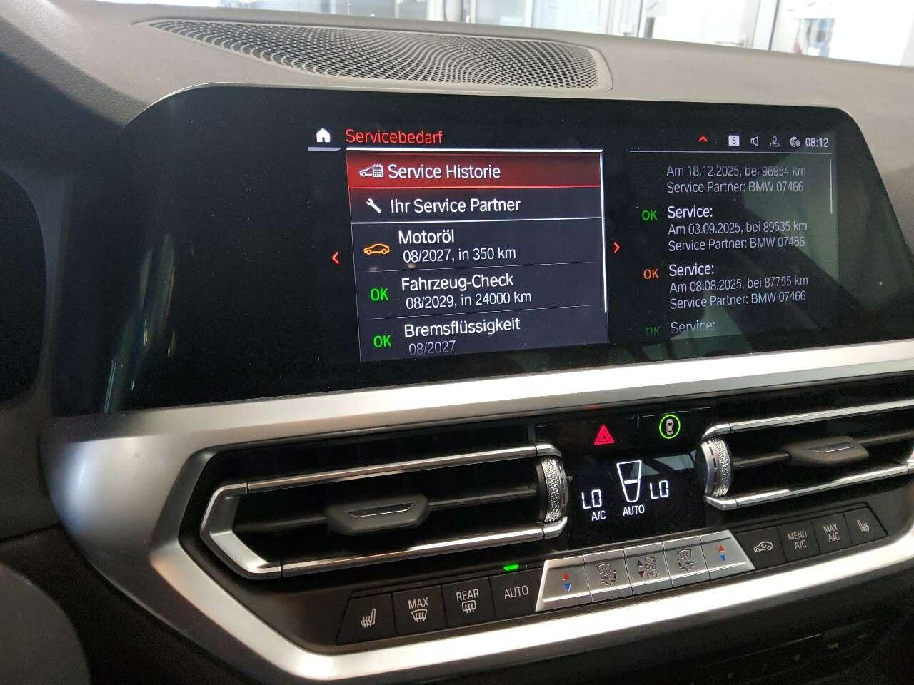 BMW 318dA Advantage AHK T-Leder 7