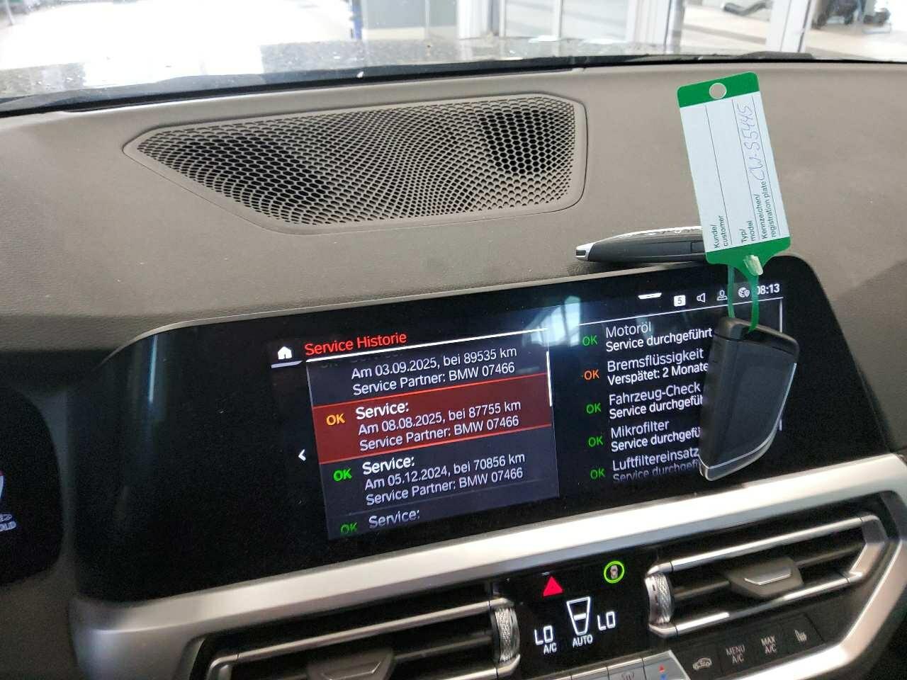 BMW 318dA Advantage AHK T-Leder 9