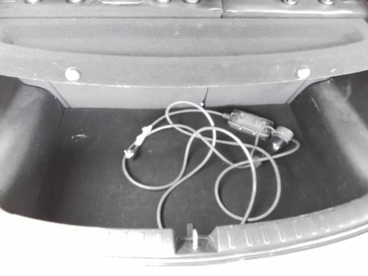 ORA Funky Cat 400 Pro LEDER NAVI KLIMAAUT LED RADIO 10