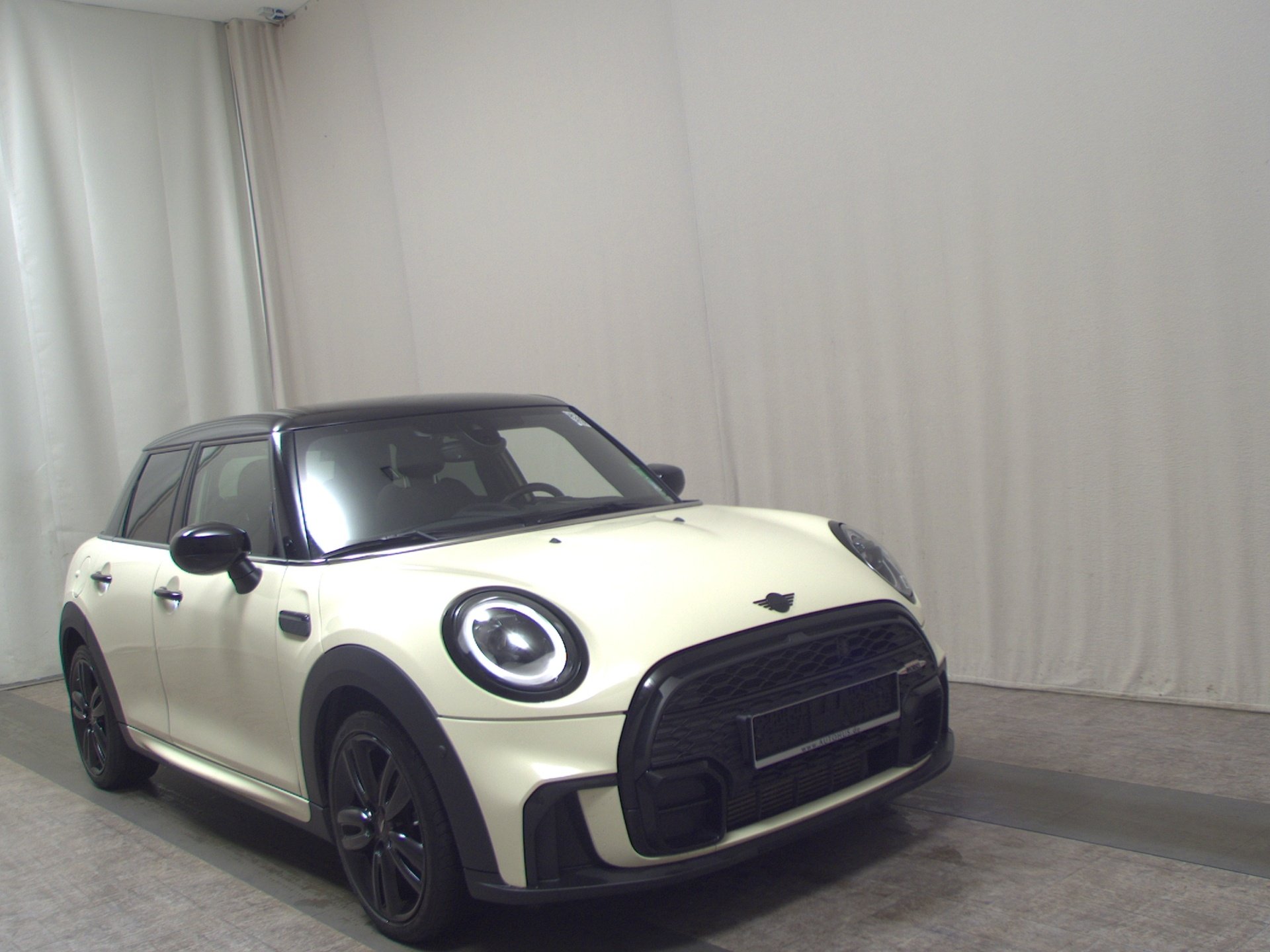MINI Cooper JCW Trim Navi LED HuD RFK T-Leder 3