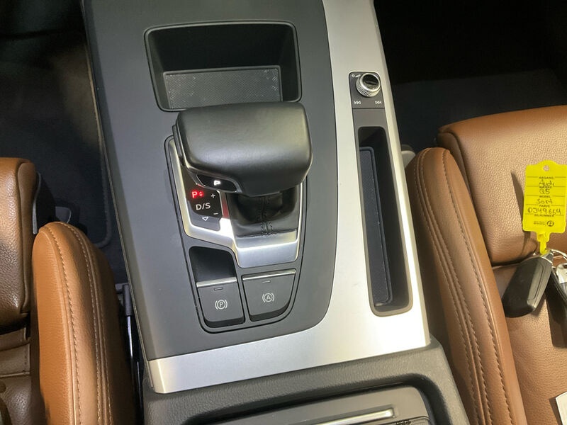 Audi Q5 50 TDI Qu. advanced NAVI KLIMAAUT SHZ RFK LED 10