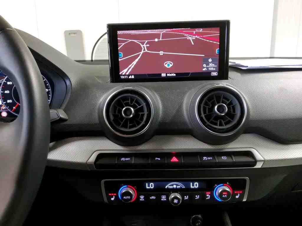 Audi Q2 30 TDI S-Line NAVI LED VIRTUAL 8