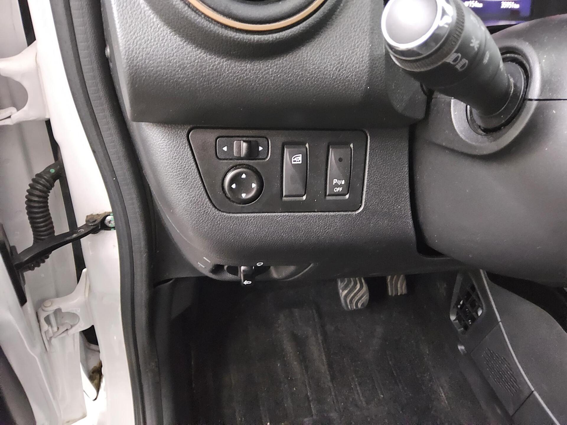 Dacia Spring Electric T-Leder 9
