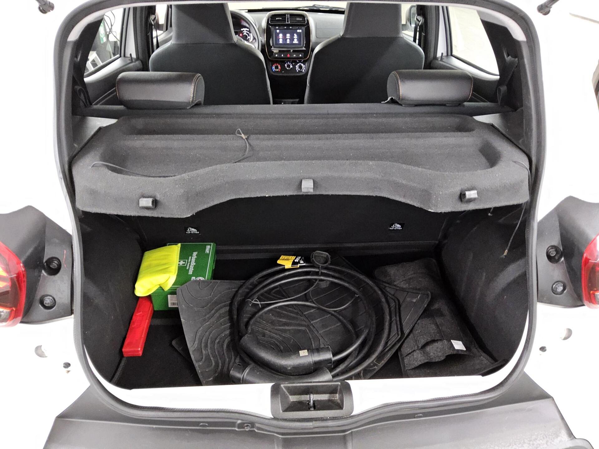 Dacia Spring Electric T-Leder 11