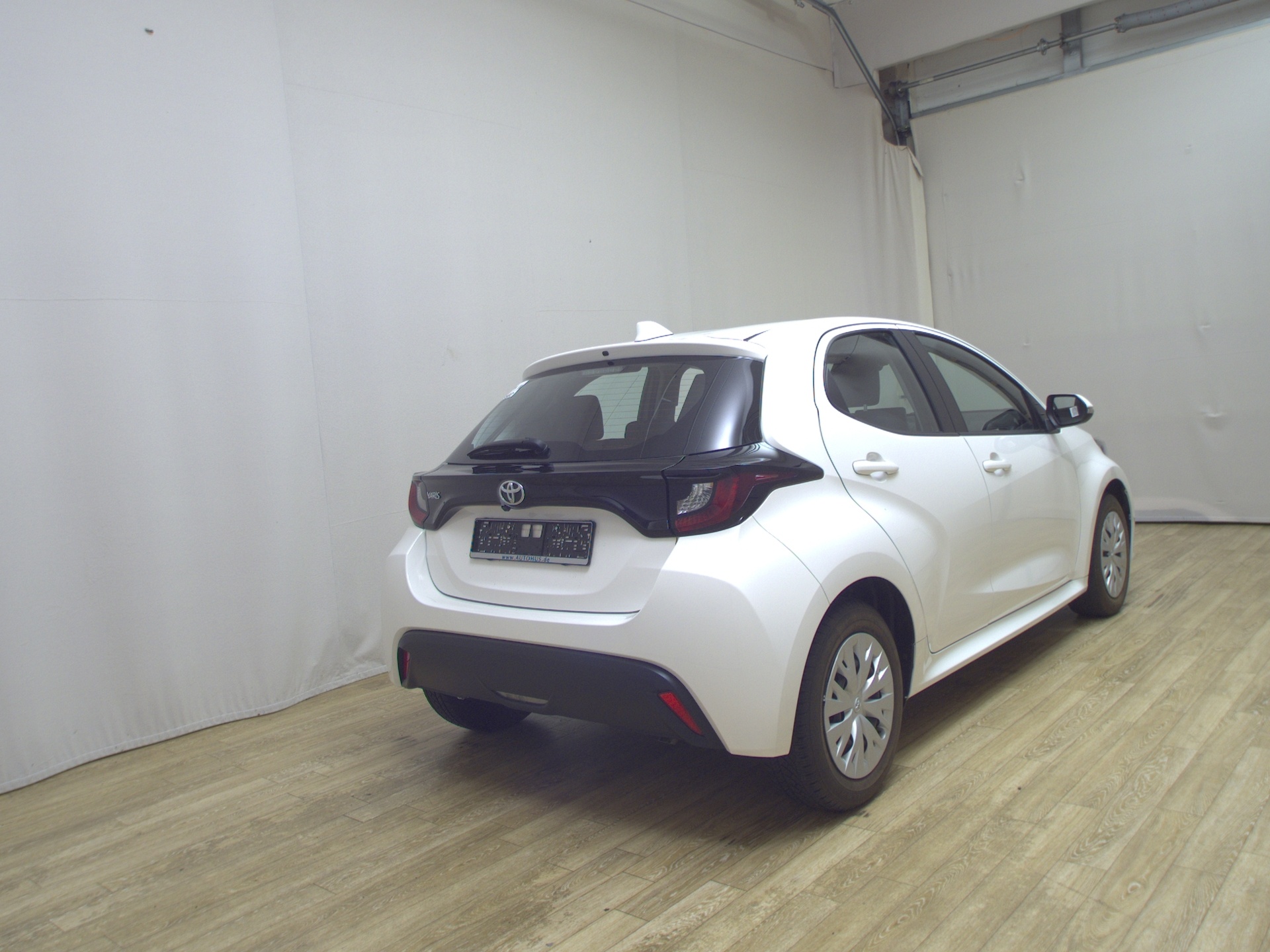 Toyota Yaris 1.0 RFK Klima 4