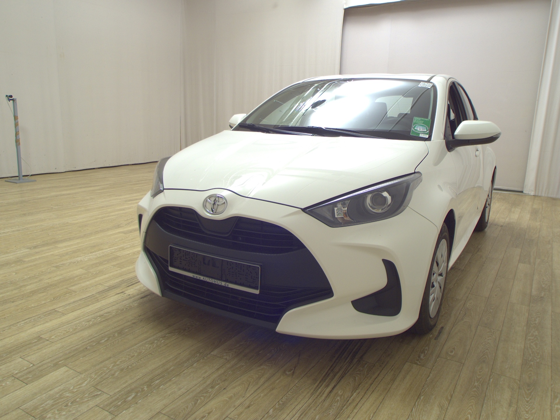 Toyota Yaris 1.0 RFK Klima 2