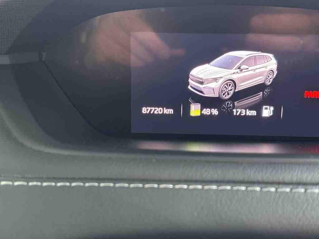 Skoda Enyaq SportLine NAVI LED SHZ RFK ACC 9
