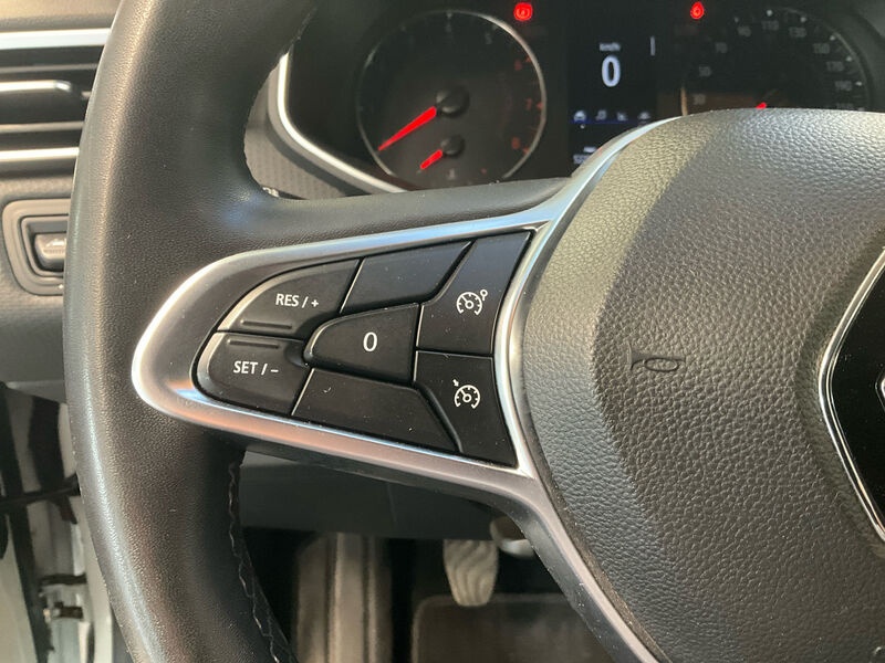 Renault Clio TCe 100 NAVI CARPLAY KLIMAAUT SHZ LED SPURHALTE EL.SPIEGEL 11