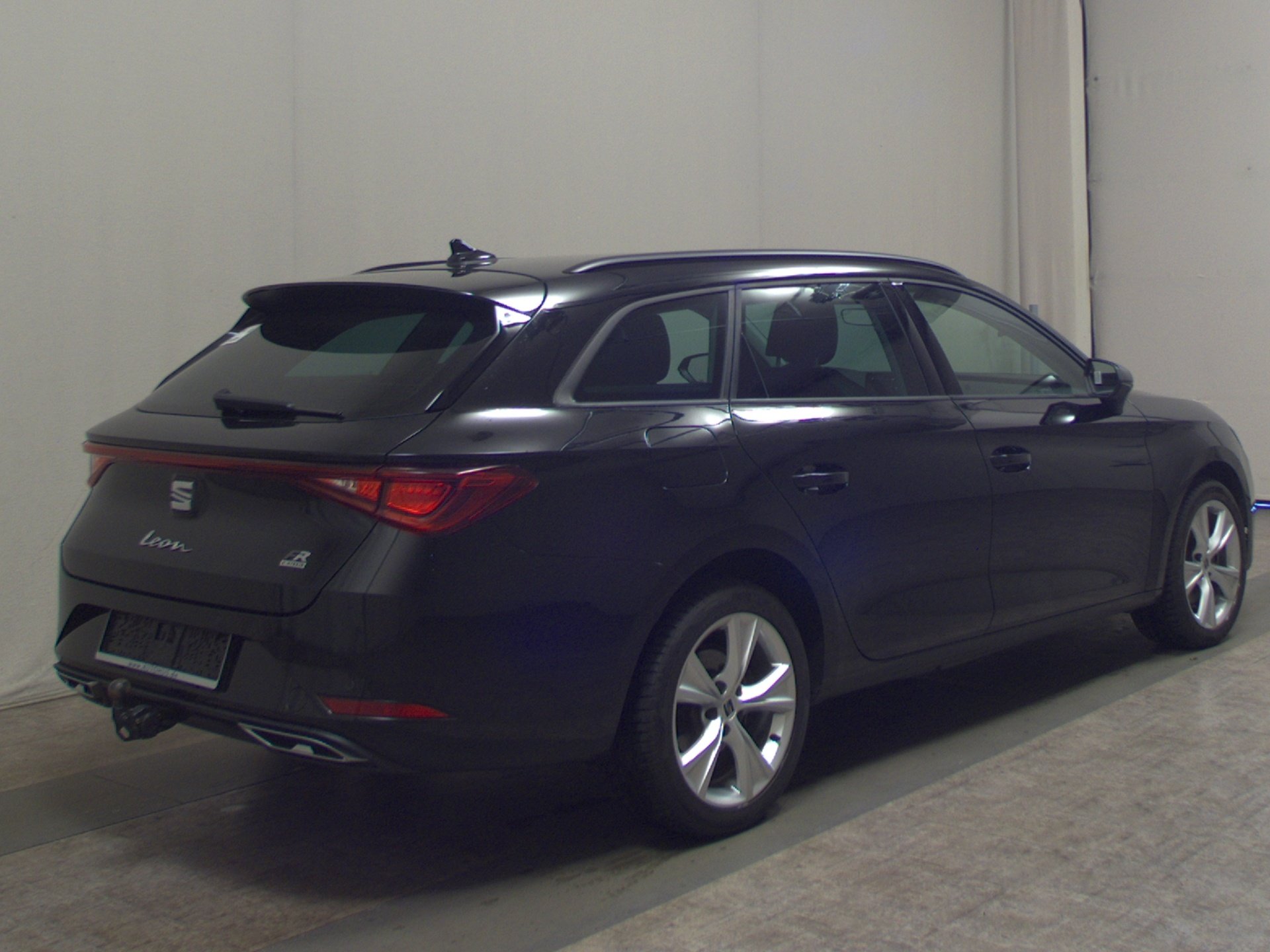 Seat Leon ST 1.4 e-HYBRID FR-Line Navi LED ACC AHK 4