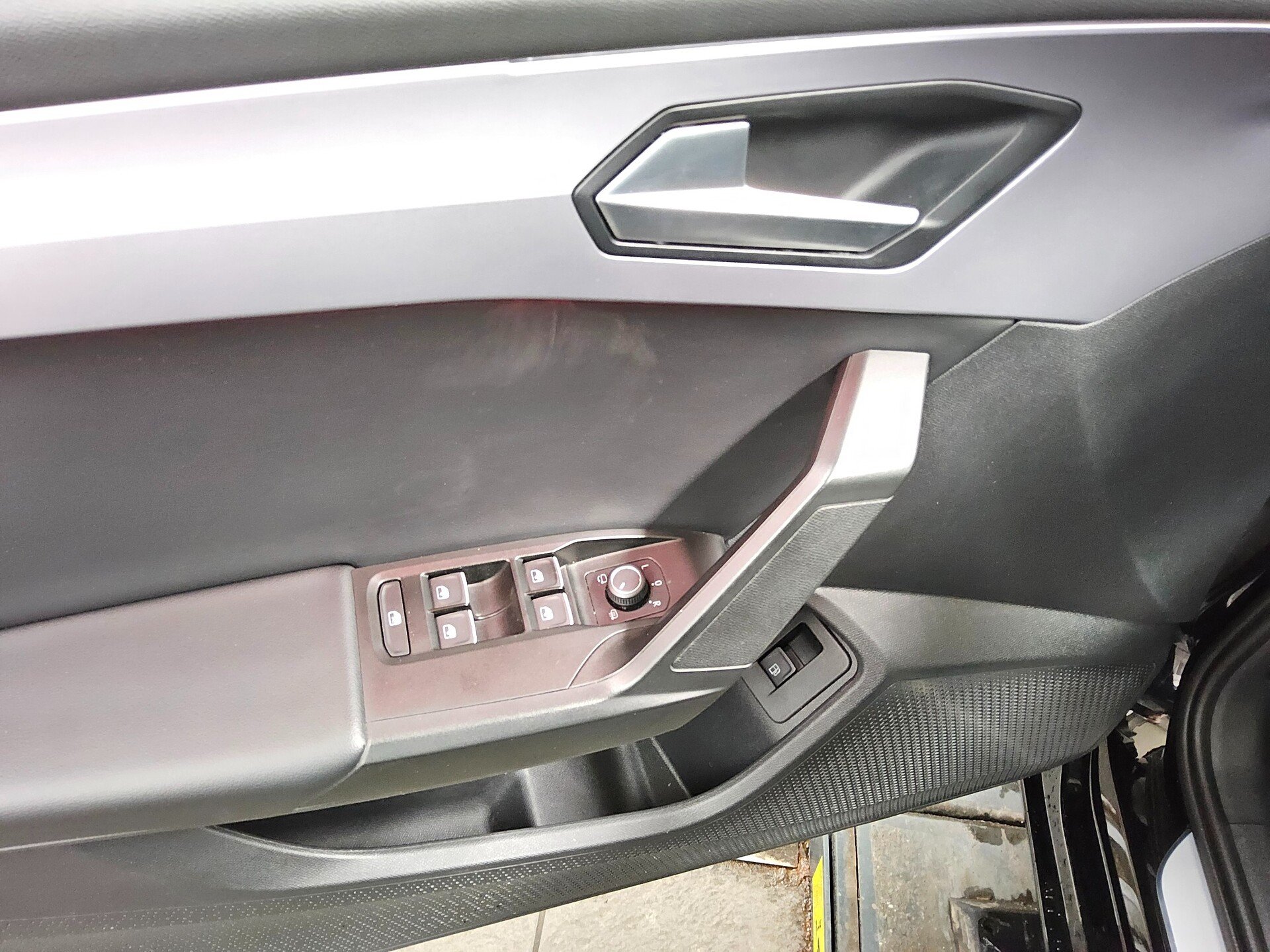 Seat Leon ST 1.4 e-HYBRID FR-Line Navi LED ACC AHK 10