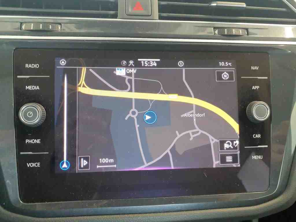 Volkswagen Tiguan 2.0 TDI Life NAVI RFK LED ACC AHK 9