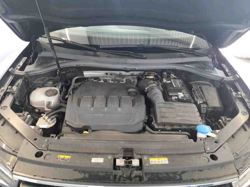 Volkswagen Tiguan 2.0 TDI Life NAVI RFK LED ACC AHK 11