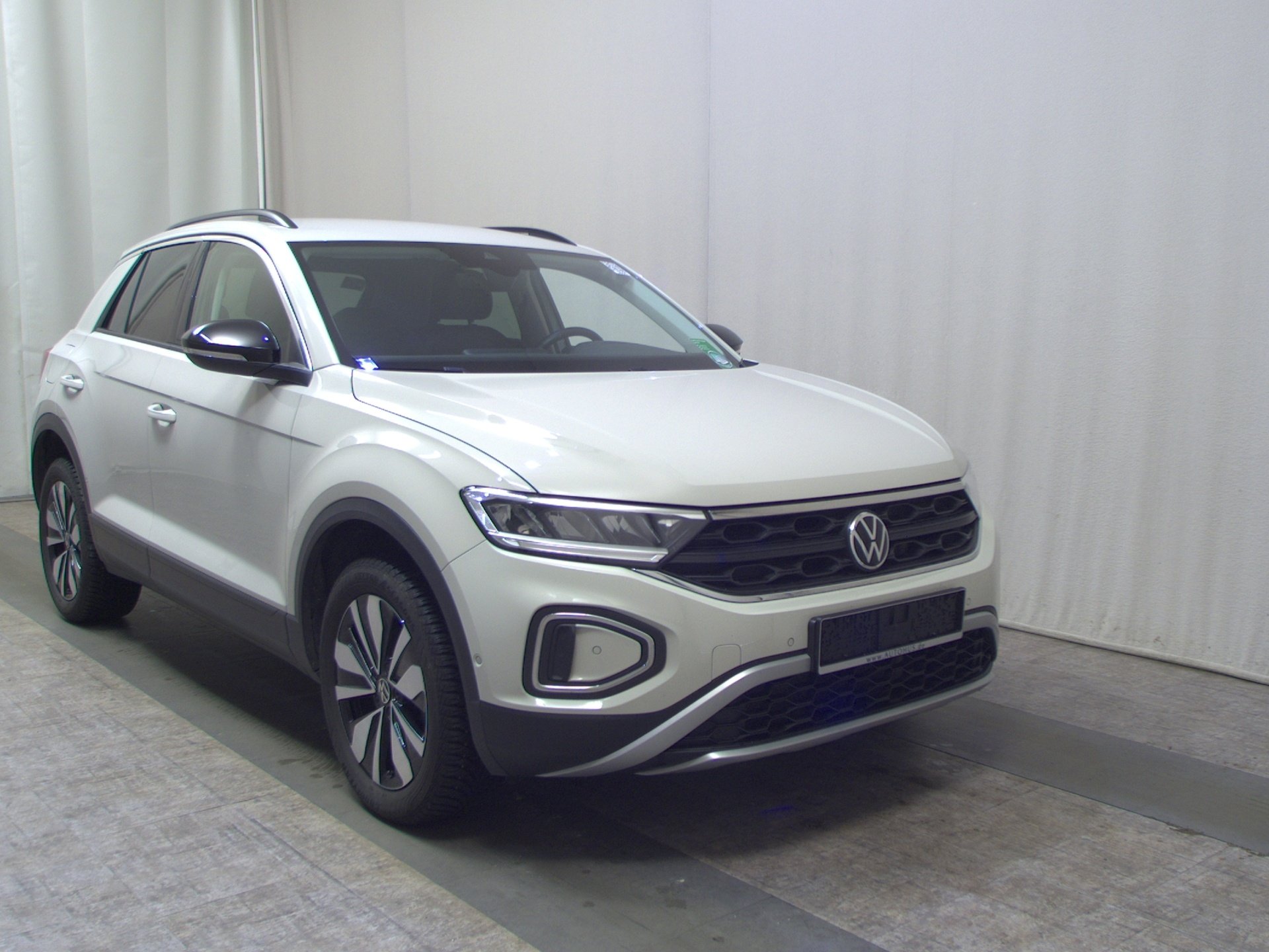 Volkswagen T-Roc 1.0 TSI Goal Navi LED DC PDC SHZ ACC 3