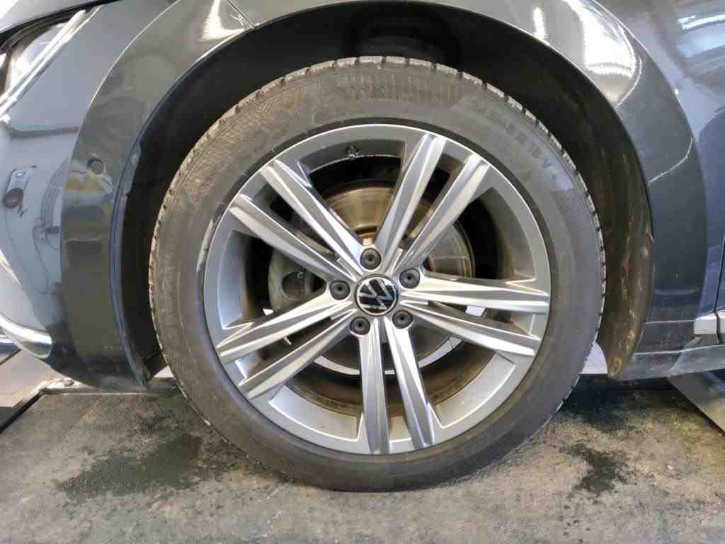 Volkswagen Arteon 1.4 TSI e Elegance NAVI AID LED KLIMAAUT ACC 12