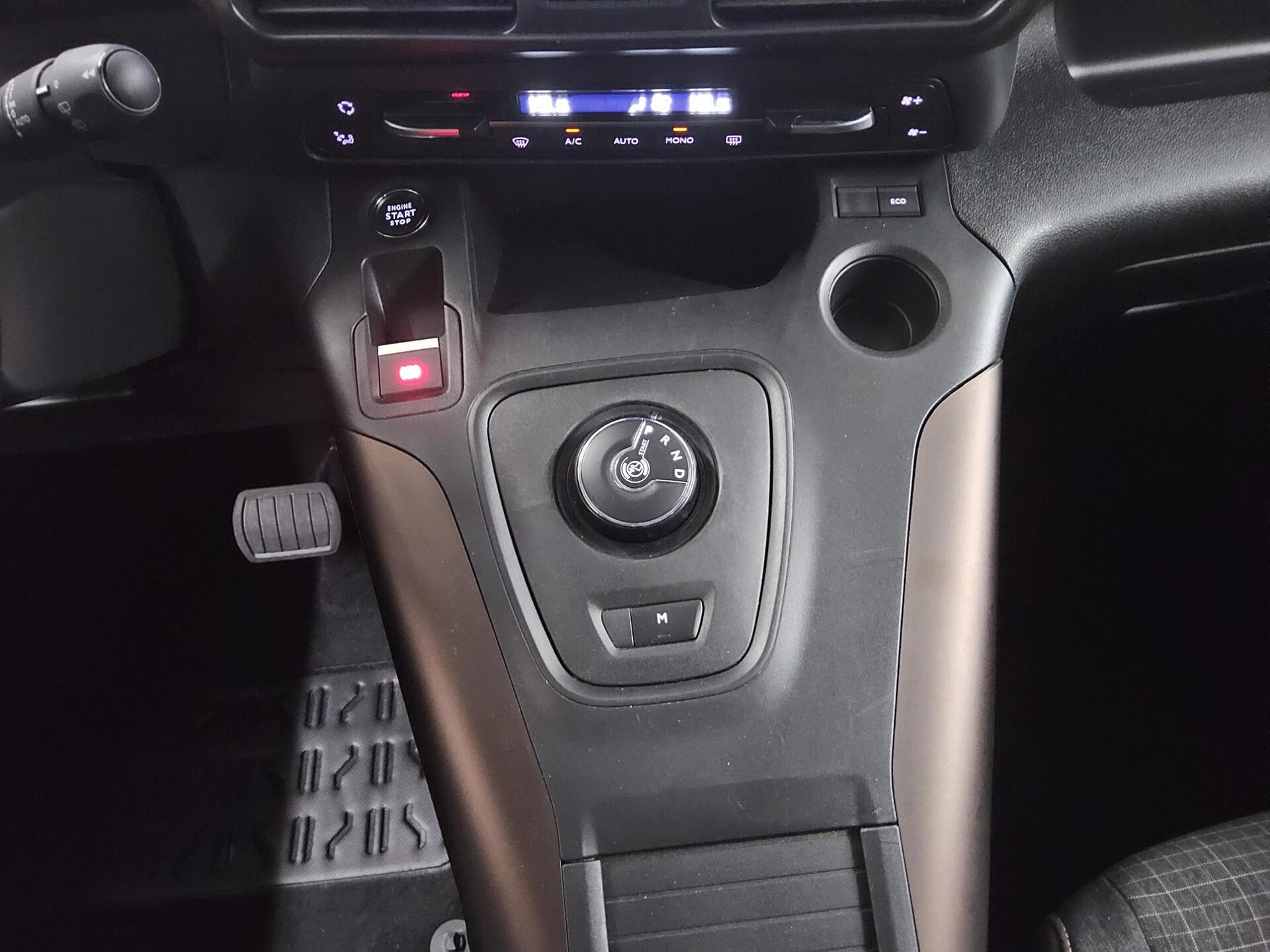Peugeot Rifter 1.5 BlueHDI GT-Line L1 7-Sitzer Navi LED AHK RFK 6