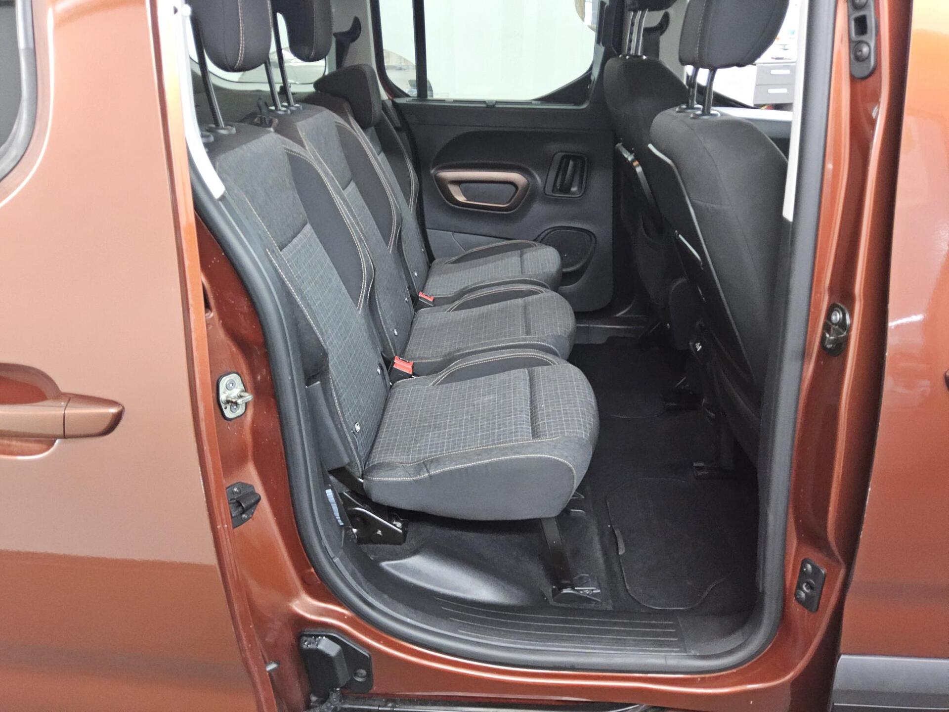 Peugeot Rifter 1.5 BlueHDI GT-Line L1 7-Sitzer Navi LED AHK RFK 13