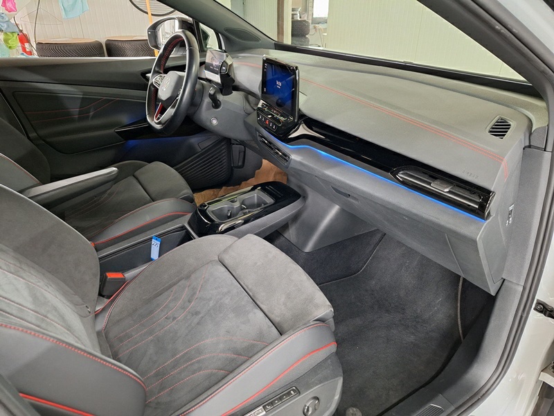 Volkswagen VW ID.4 GTX NAVI SHZ PDC ACC 6