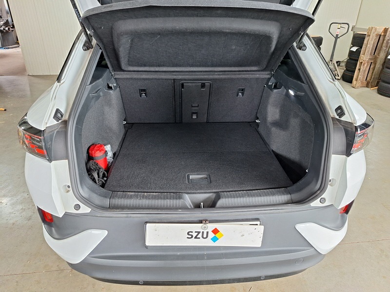 Volkswagen VW ID.4 GTX NAVI SHZ PDC ACC 8