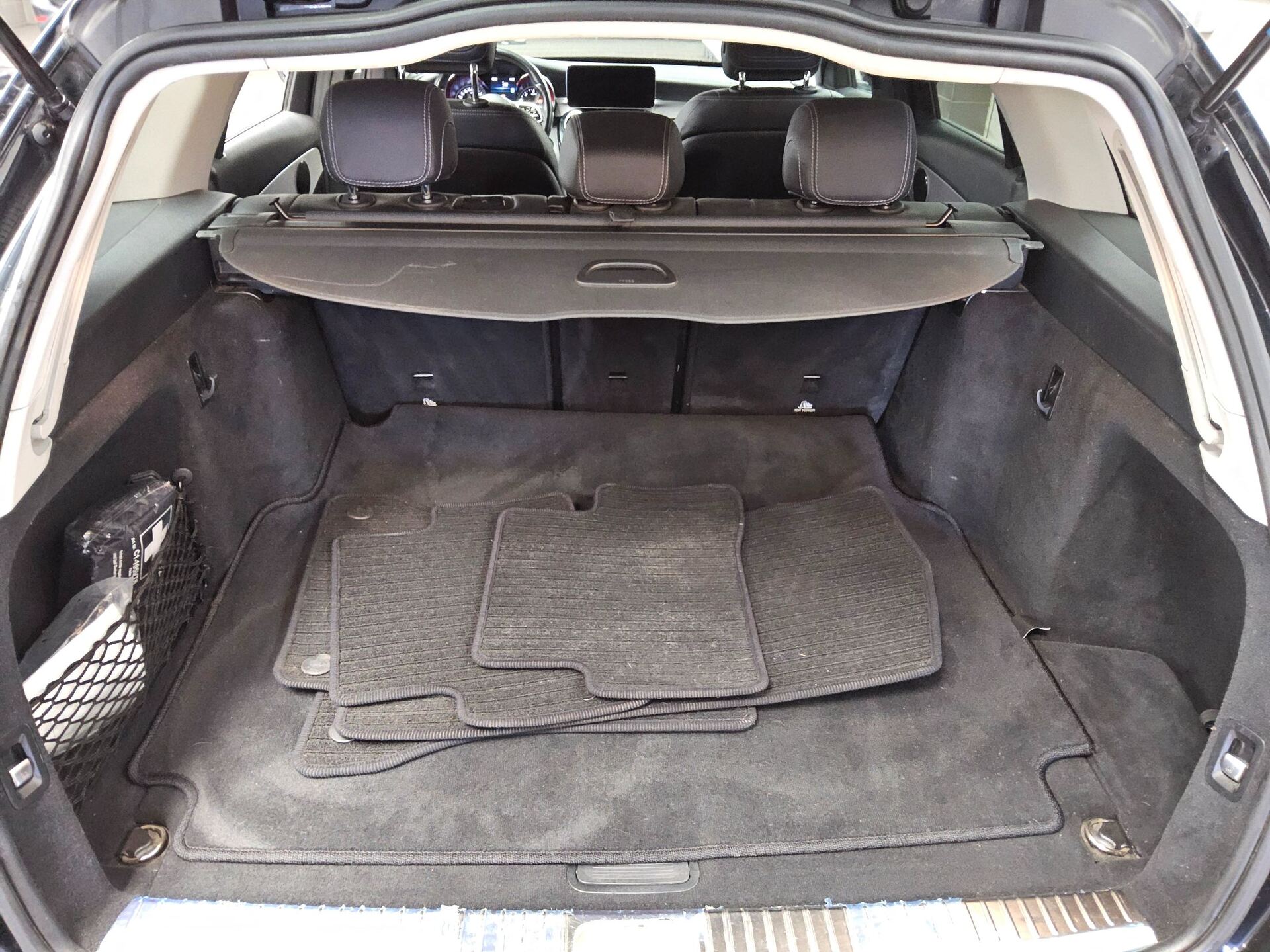 Mercedes-Benz C 220 T d Avantgarde Leder Navi LED Shz 11