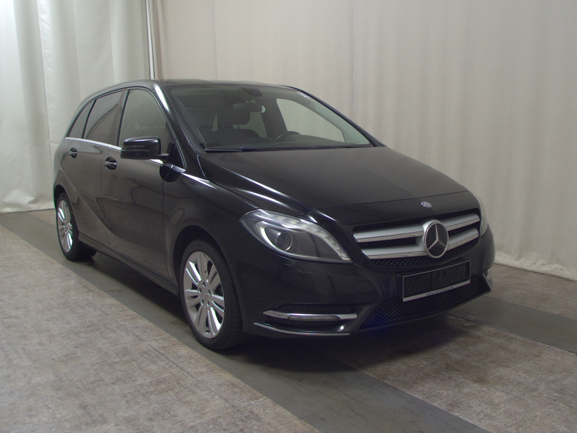 Mercedes-Benz MB B 200 d T-Leder Xenon Shz RFK 3