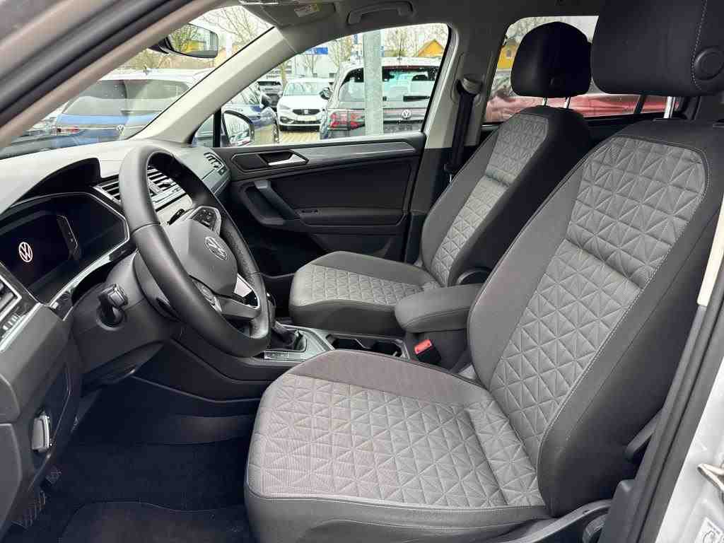 Volkswagen Tiguan 1.4 TSI e Life NAVI KLIMAAUT SHZ PDC LED 6