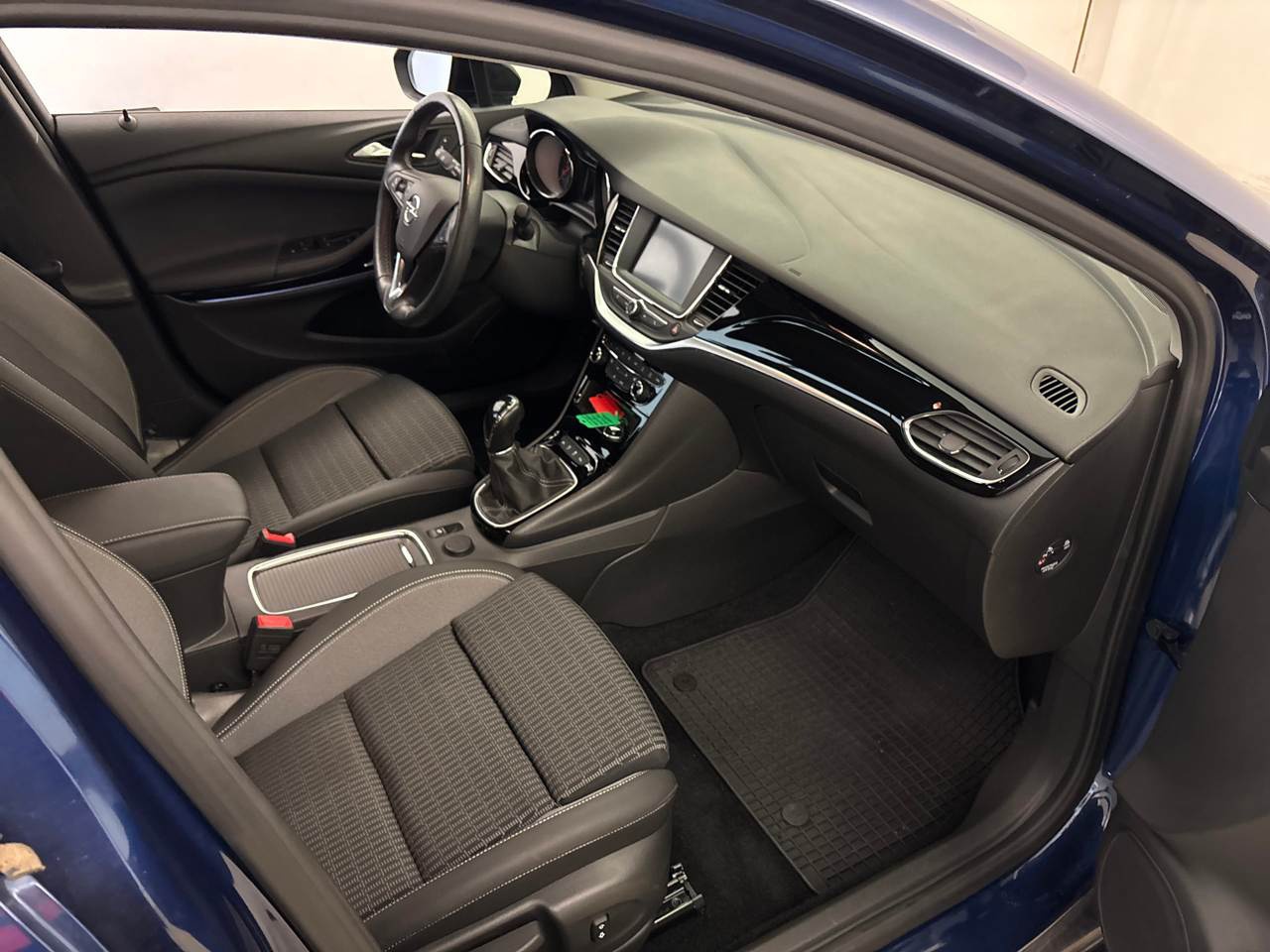 Opel Astra 1.5 D Business Elegance NAVI LED AGR-SITZ SHZ RFK 6