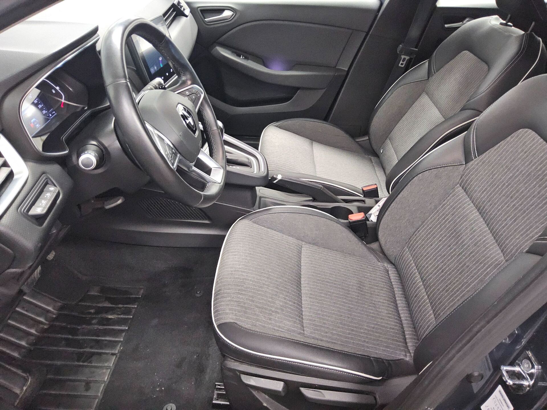 Renault Clio 1.3 TCe 9