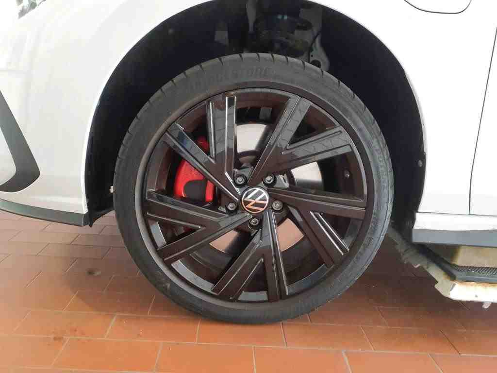 Volkswagen Golf-8 GTE 1.4 TSI NAVI KLIMAAUT SHZ RFK LED 12