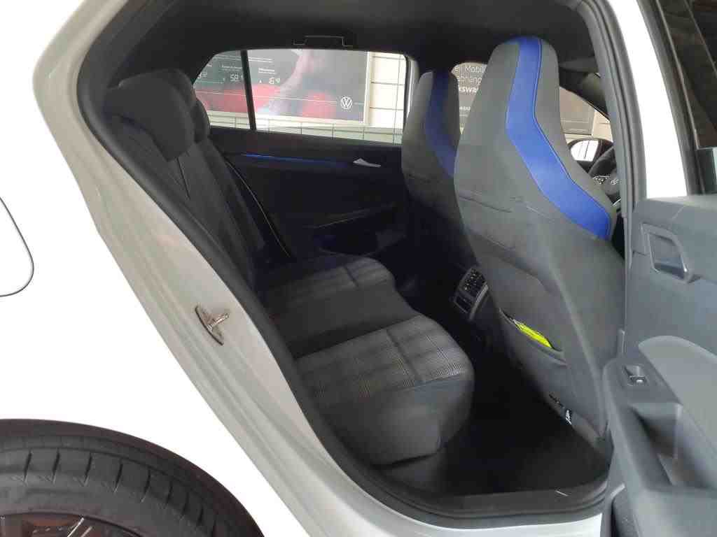 Volkswagen Golf-8 GTE 1.4 TSI NAVI KLIMAAUT SHZ RFK LED 9