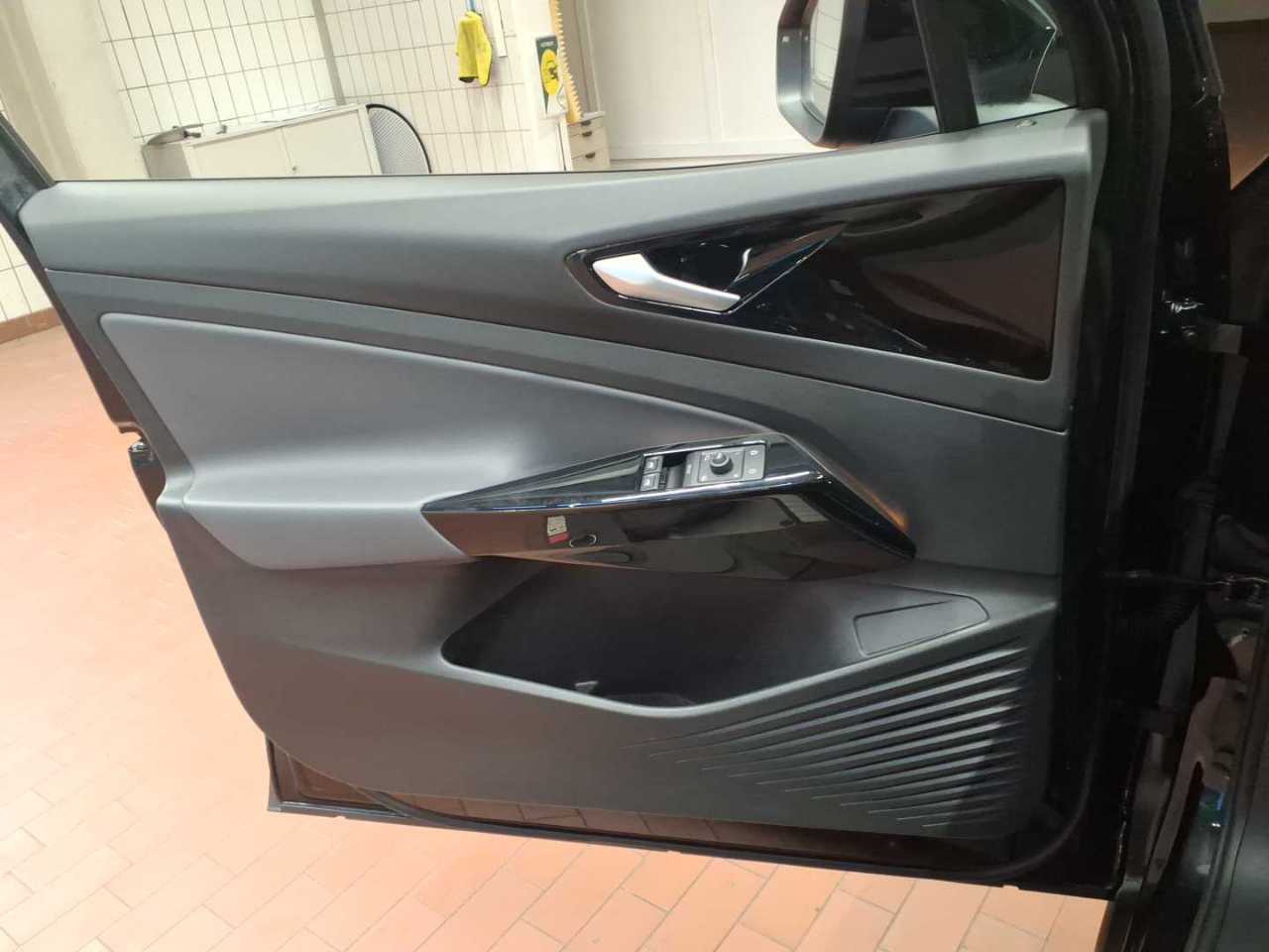 Volkswagen ID.4 Pro Performance T-LEDER NAVI SHZ RFK ACC 10