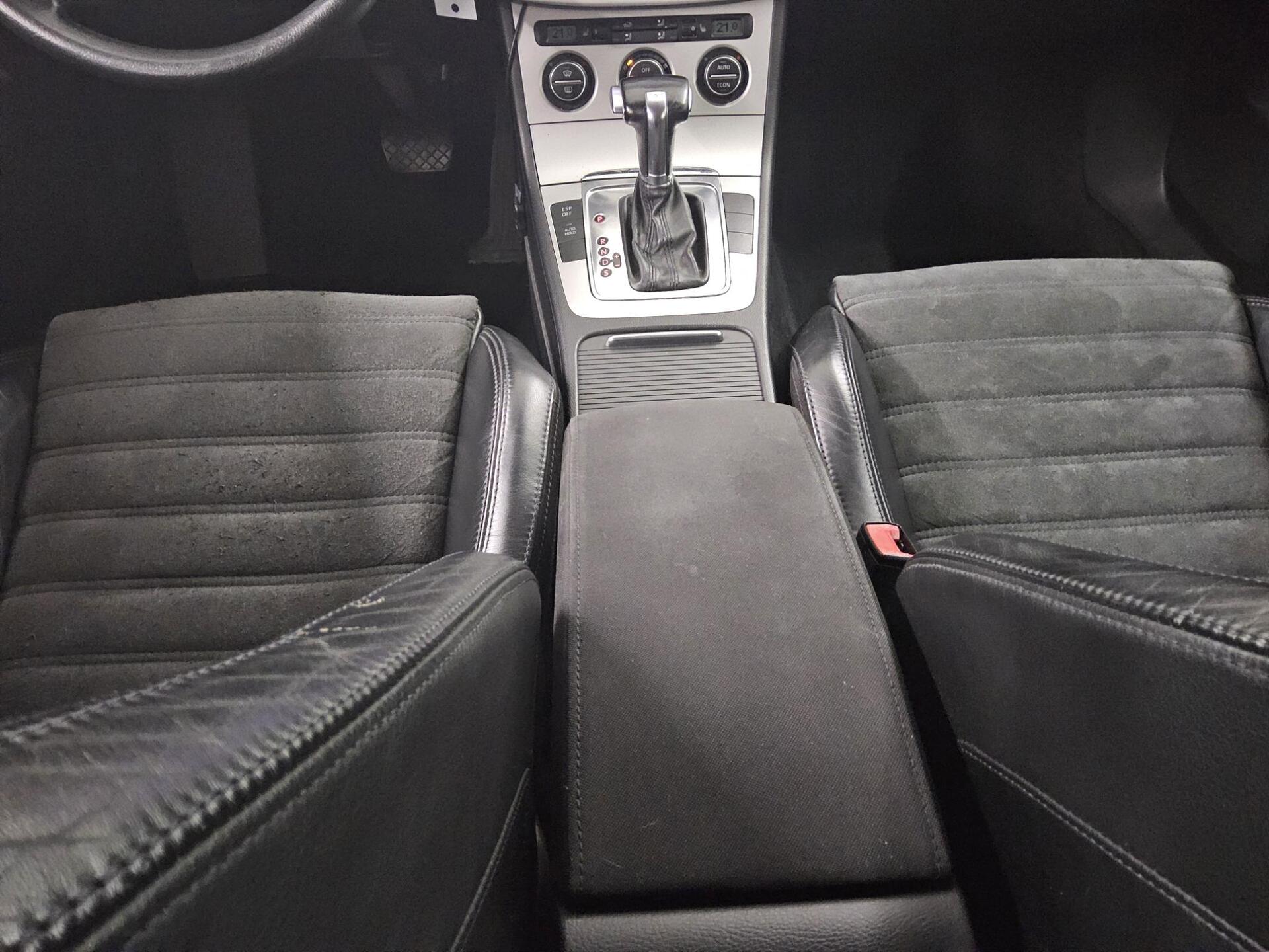 Volkswagen Passat Variant 2.0 TDI Trendline DSG T-Leder AHK 6