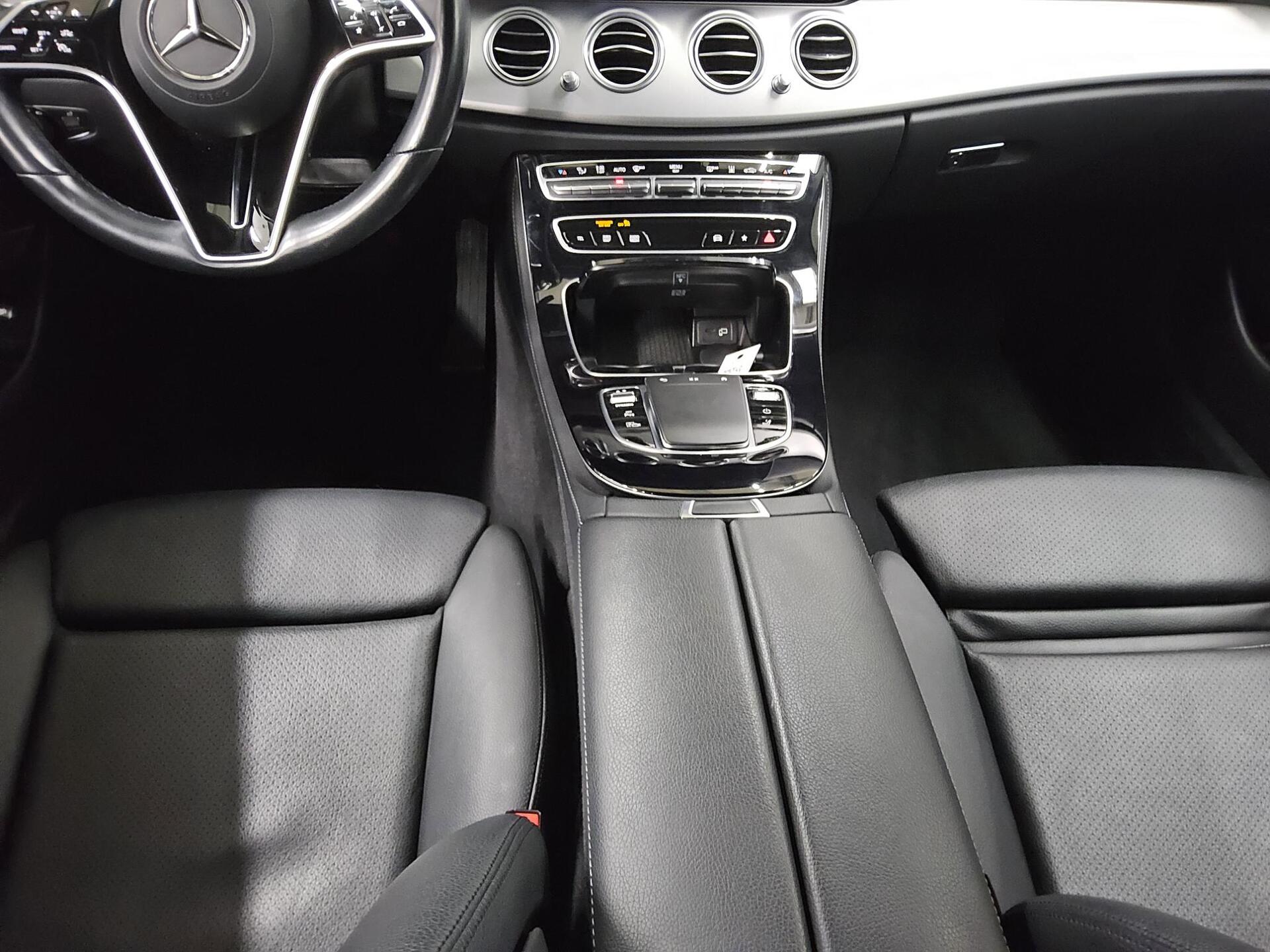 Mercedes-Benz E 300 T de Avantgarde Navi LED Widescreen AHK 6