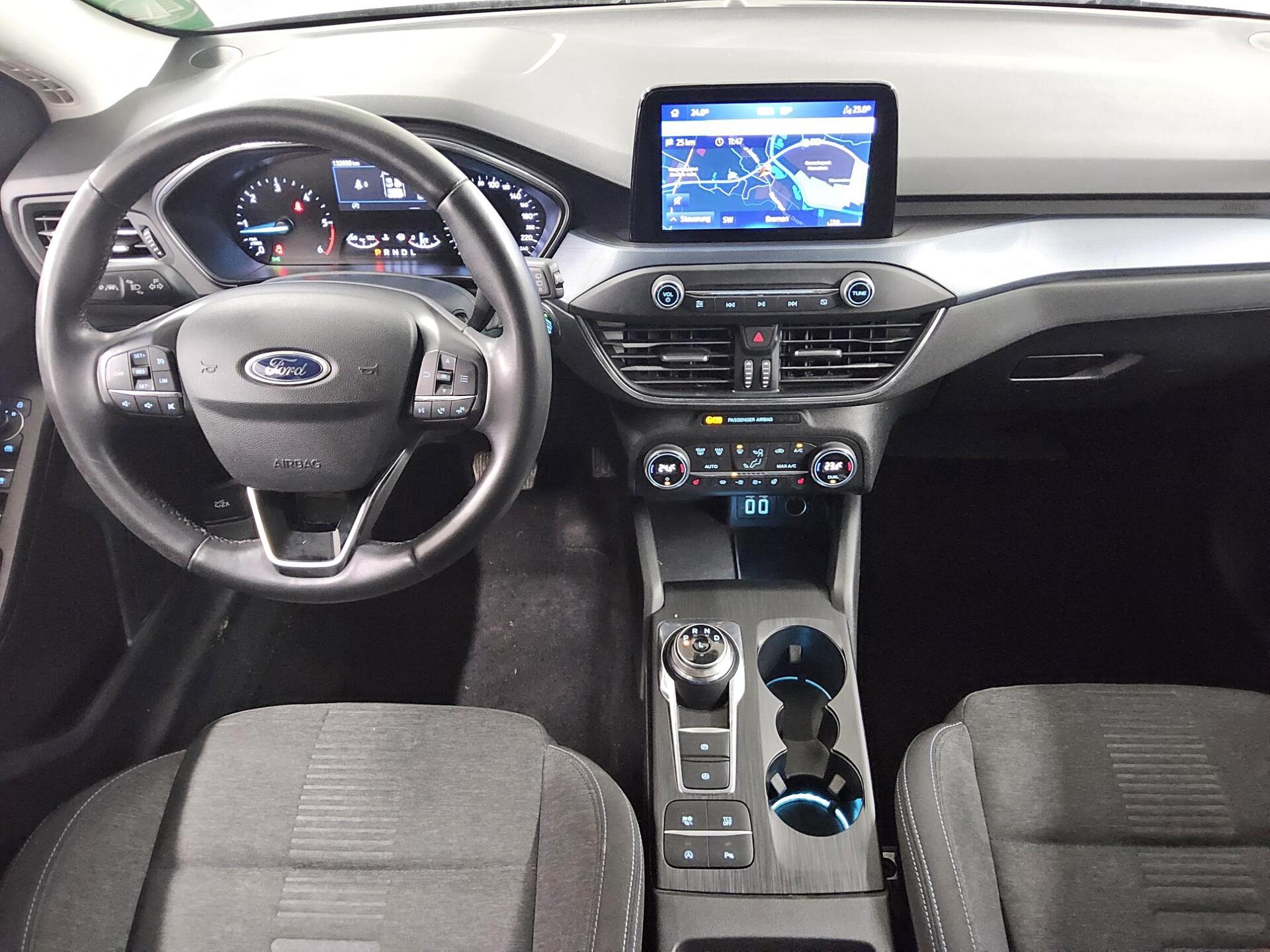 Ford Focus Turnier 1.5 EB Active Navi LED RFK AHK PDC 5